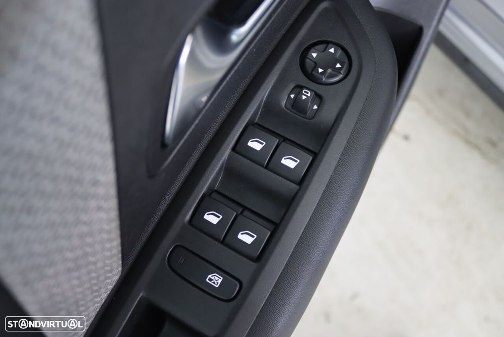 Citroën e-C4 54 kWh Autonomia Alargada Business Edition - 21