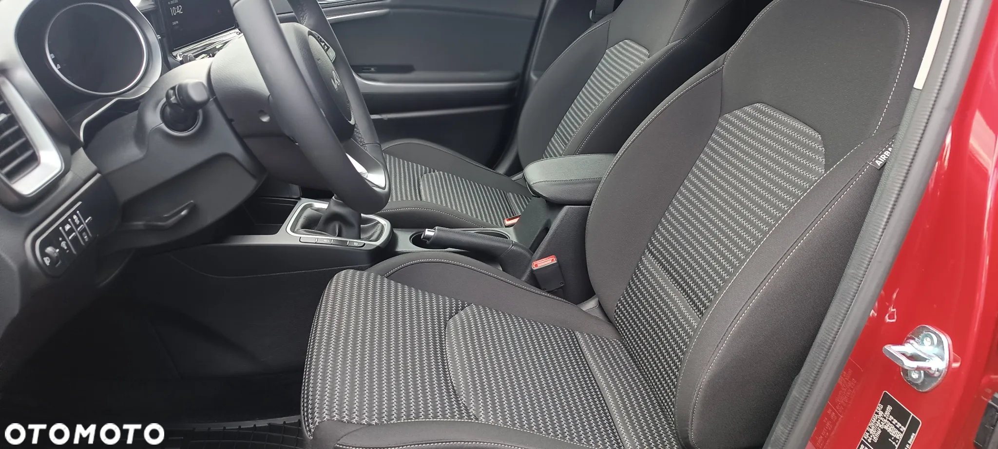 Kia XCeed 1.5 T-GDI M - 13