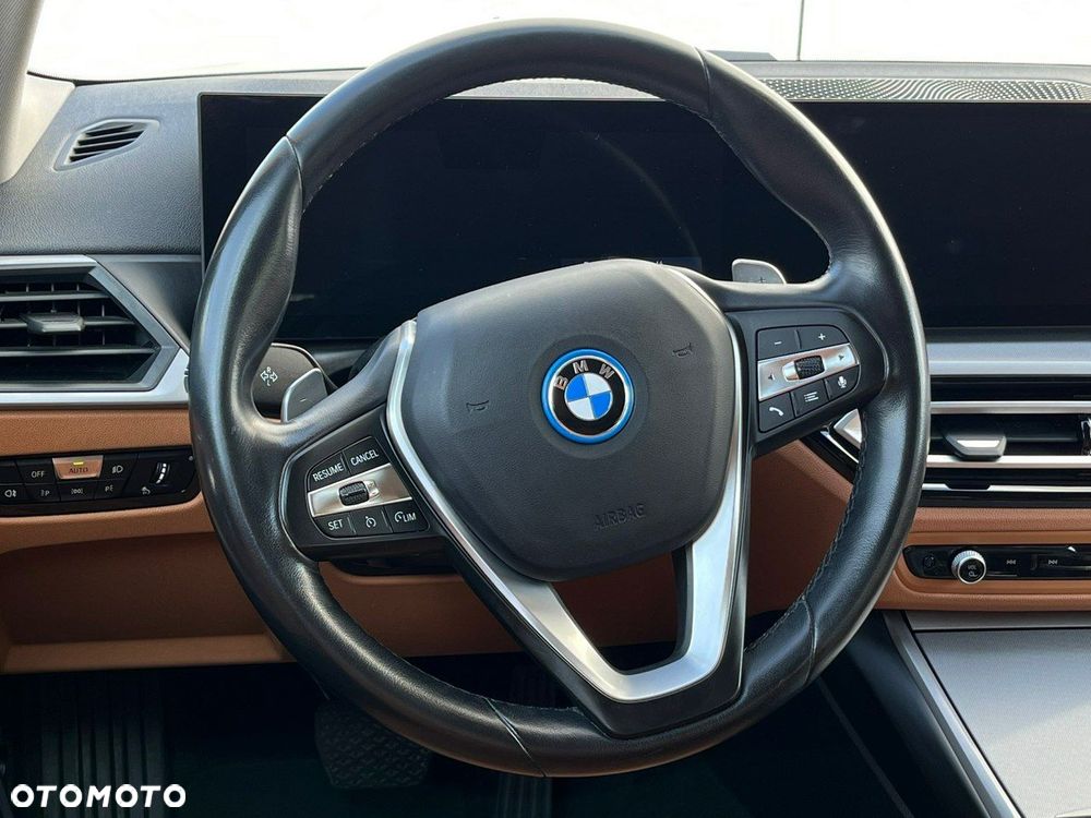BMW Seria 3 330e xDrive Sport Line - 20