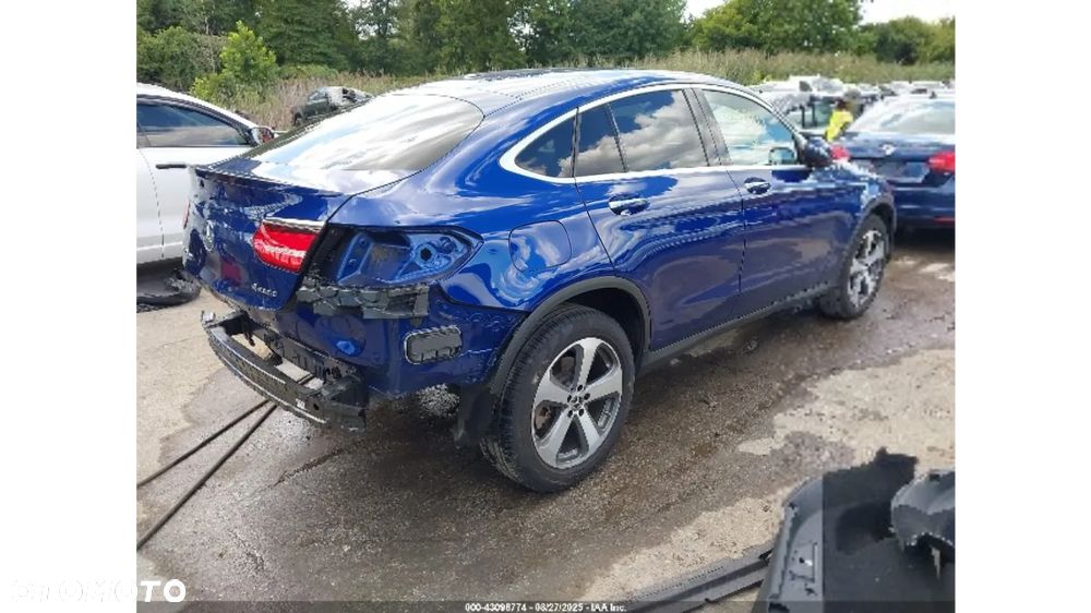 Mercedes-Benz GLC 300 Coupe 4Matic 9G-TRONIC - 4