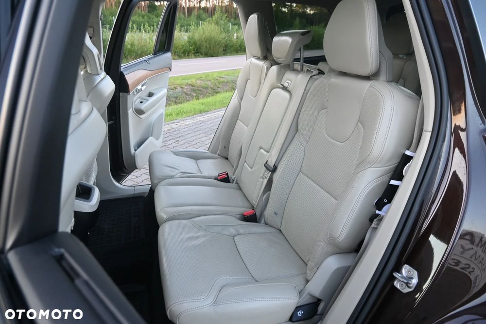 Volvo XC 90 B5 D AWD Inscription 7os - 36