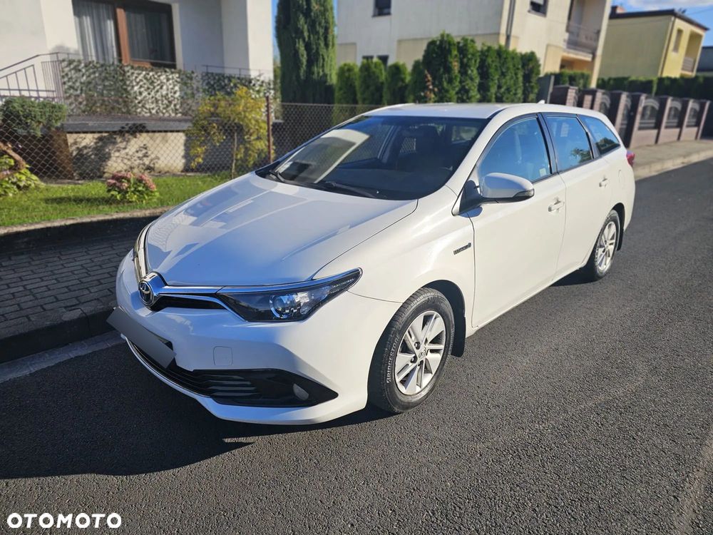 Toyota Auris Hybrid 135 Active - 1