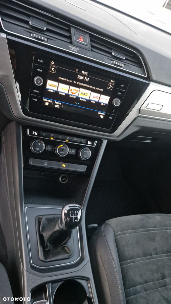 Volkswagen Touran 1.5 TSI ACT OPF Highline - 14