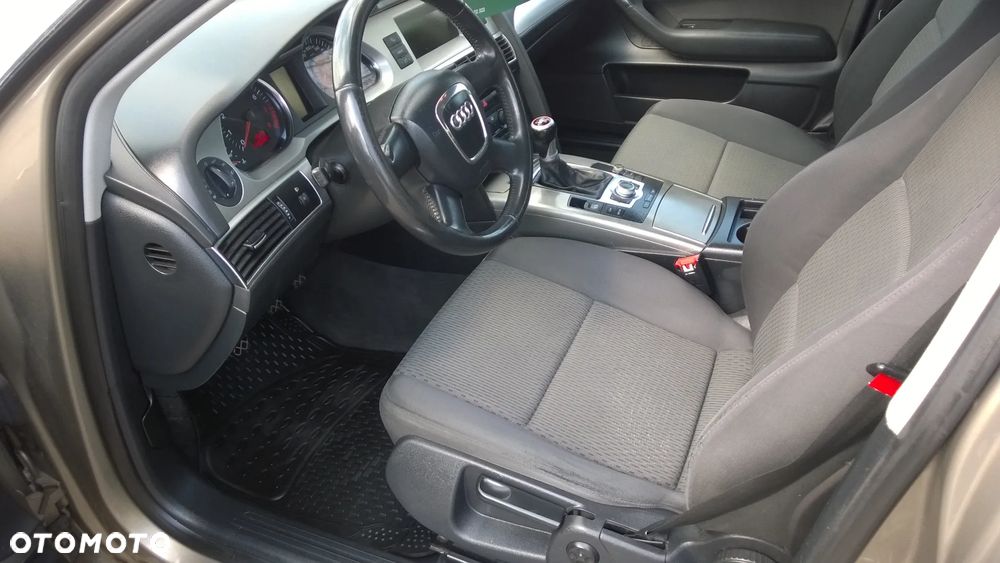 Audi A6 Limousine 2.4 - 11