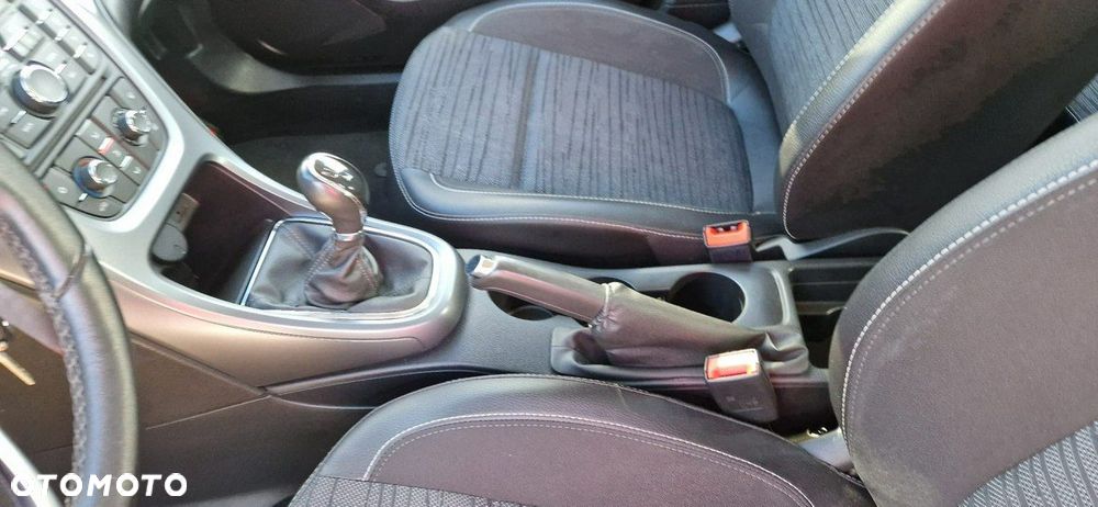 Opel Astra - 34