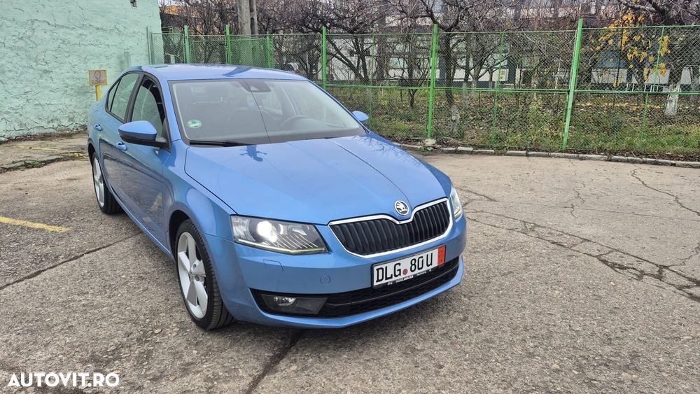 Skoda Octavia 2.0 TDI Green tec DSG Elegance - 1