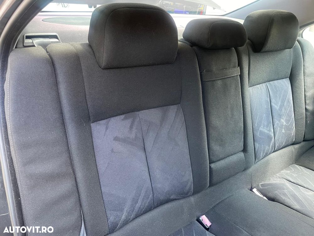 Peugeot 607 2.2HDI Pack - 11