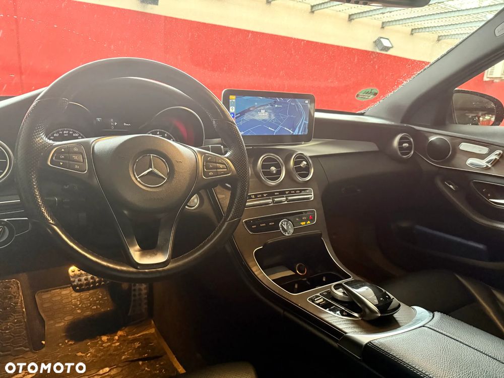 Mercedes-Benz Klasa C 300 9G-TRONIC Avantgarde - 5