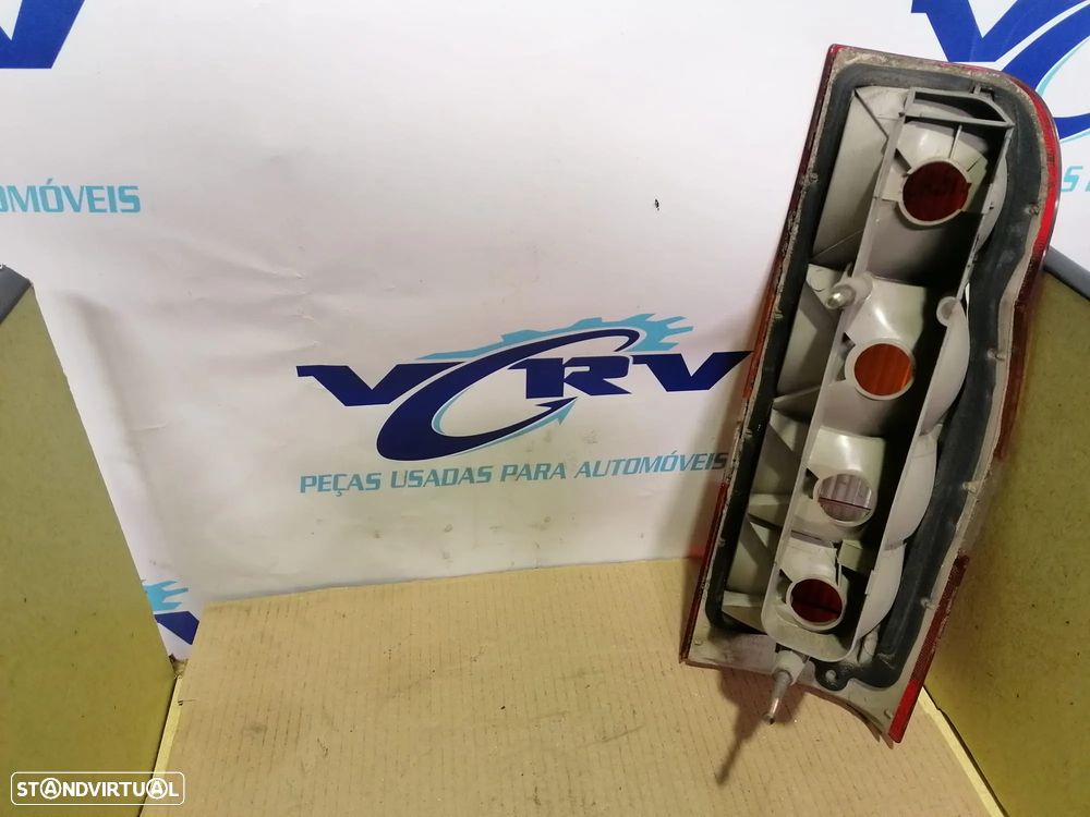Farolim Traseiro esquerdo Ford Transit 2000-2005 - 2