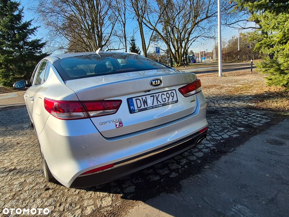 Kia Optima 1.7 CRDI M - 6