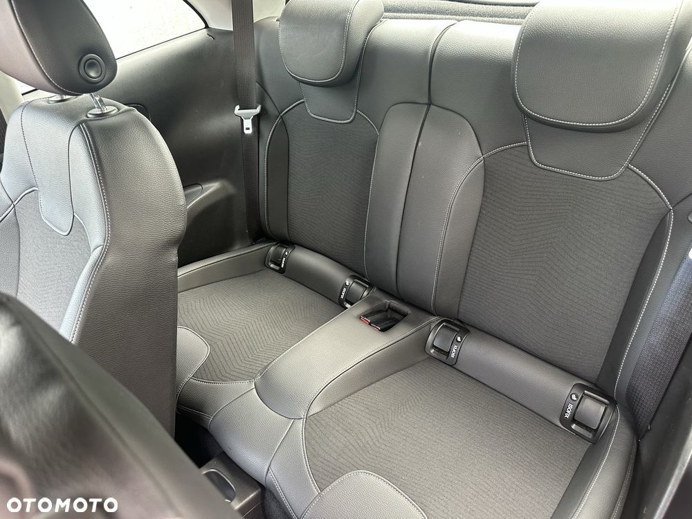 Kia Rio - 5
