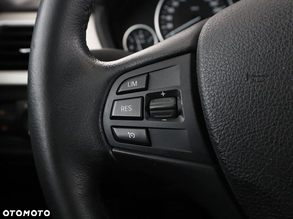 BMW Seria 3 318d Advantage - 31