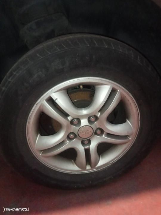 CONJUNTO DE PNEUS KIA SPORTAGE KM - 20