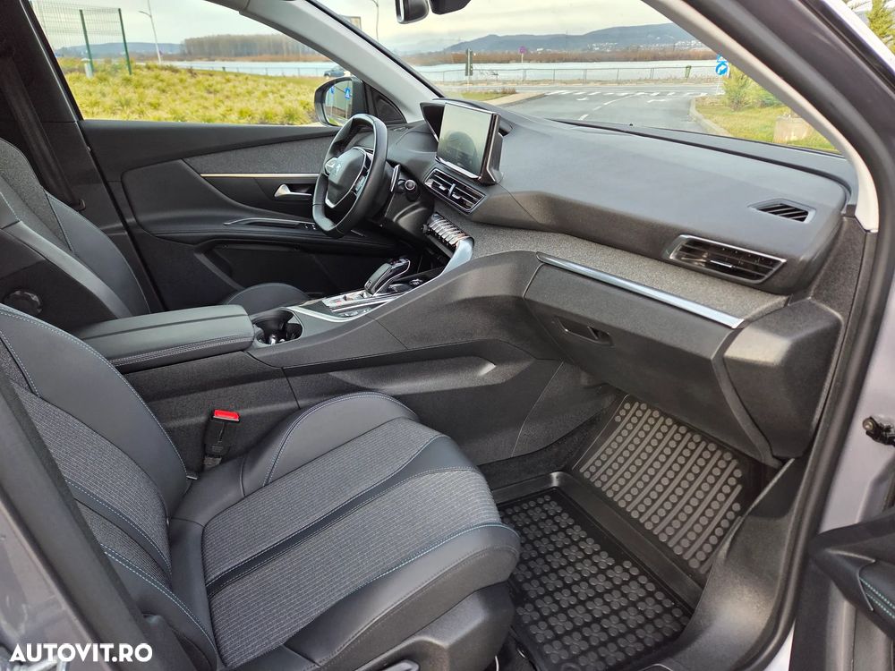 Peugeot 3008 PureTech 130 Stop & Start GPF EAT8 Allure - 29