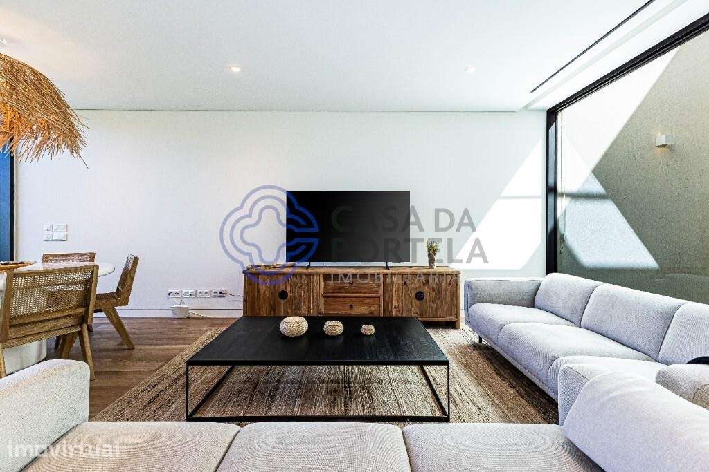 Moradia T3 com piscina privada a poucos metros da Marina em Vilamoura - Grande imagem: 3/42