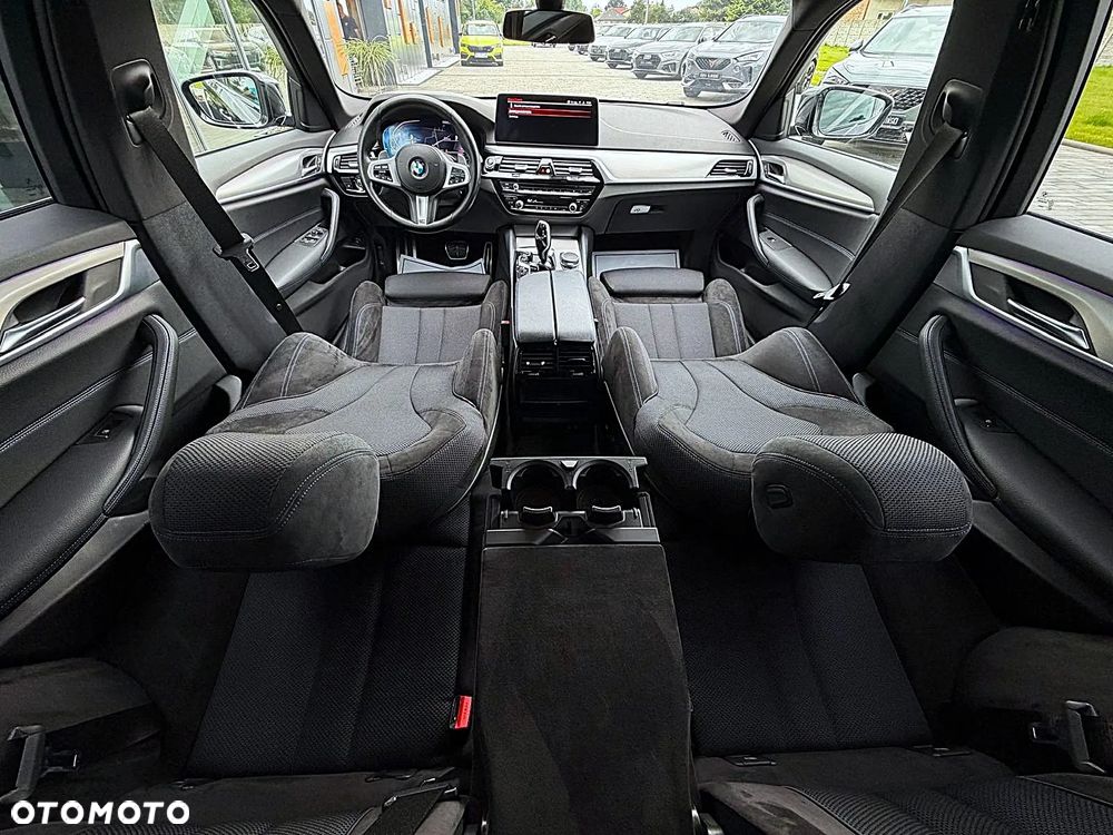 BMW Seria 5 520d xDrive M Sport Edition - 15