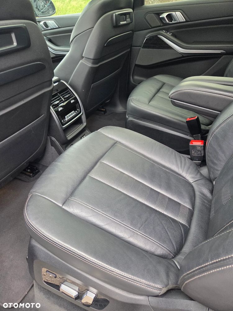 BMW X7 M50i - 18
