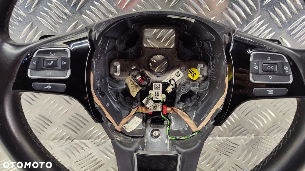 VW TOUAREG 7P 10-18R KIEROWNICA MULTIFUNKCJA GRZANA CZARNA LOPATKI 7P6419091C 7P6419091 C NGB - 3