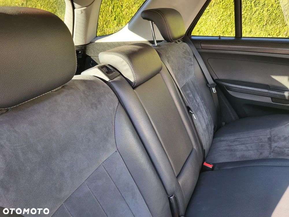 Mercedes-Benz ML - 16