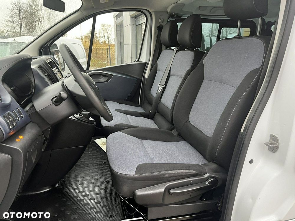 Opel Vivaro - 11