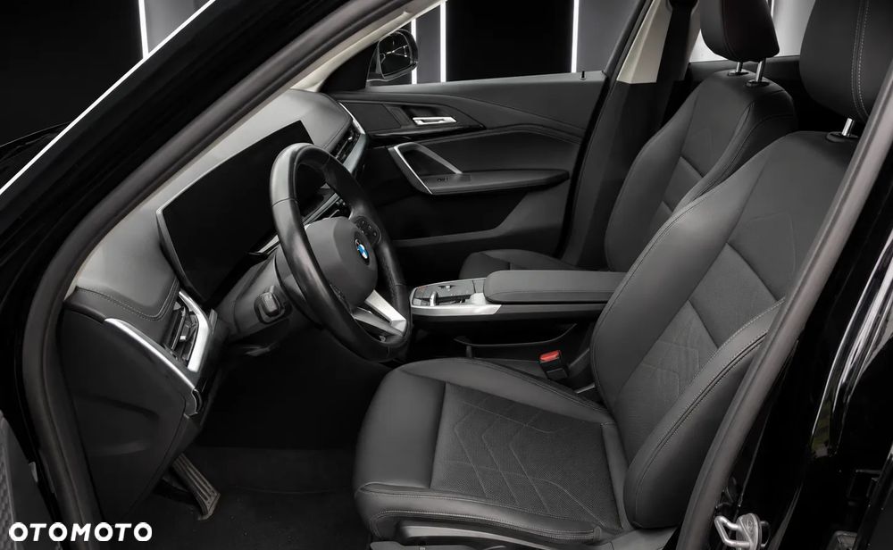 BMW X1 sDrive18i xLine - 8