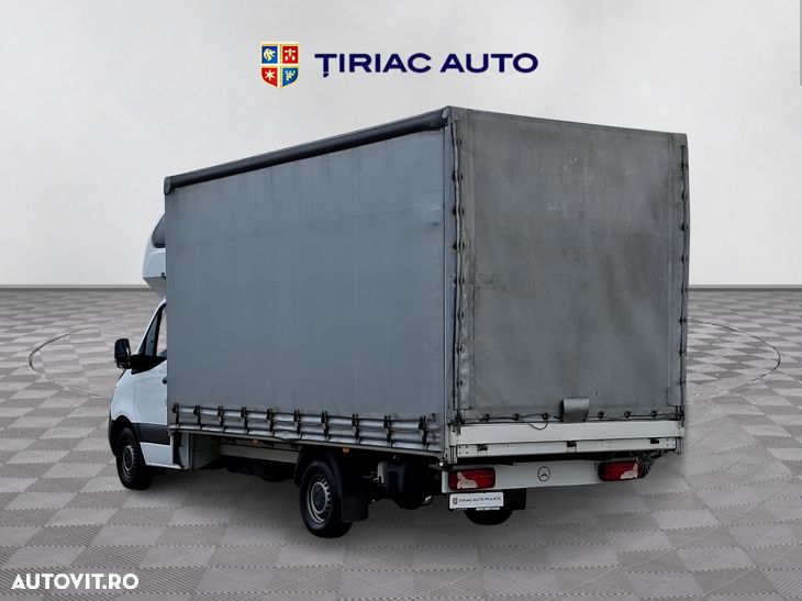Mercedes-Benz Sprinter - 4