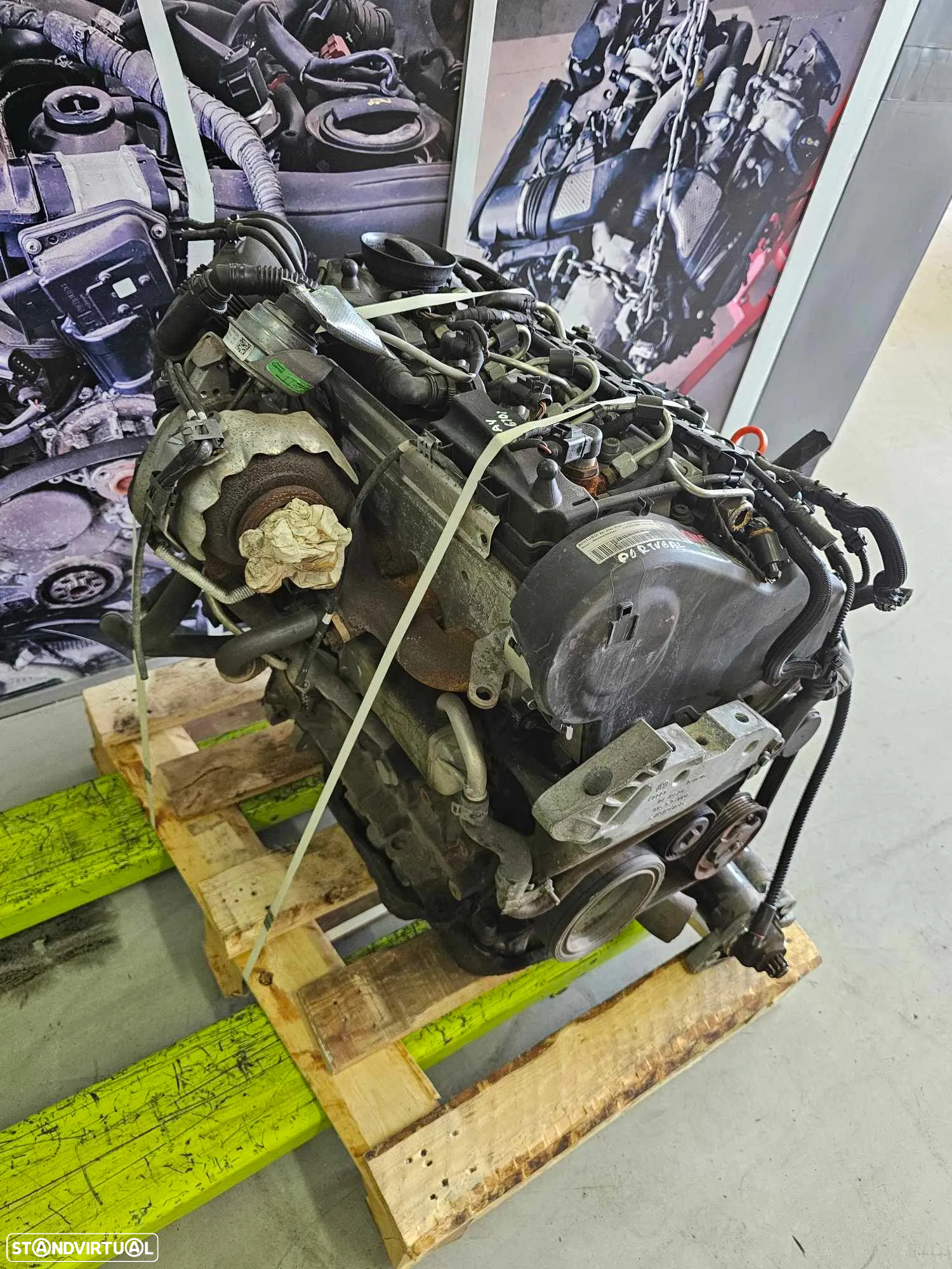 Motor Volkswagen Caddy 1.6 TDI 2012 de 75cv, ref CAYE - 3