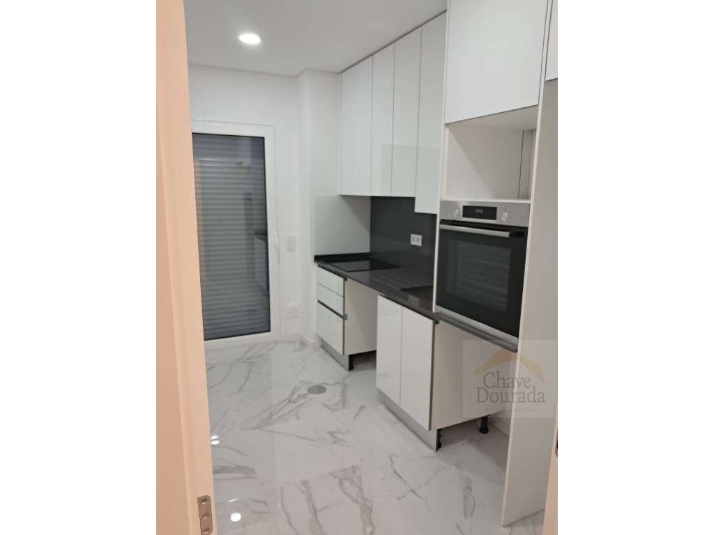 Apartamento T3 NOVO com terraço - Hospital Figueira da Foz - Grande imagem: 4/10
