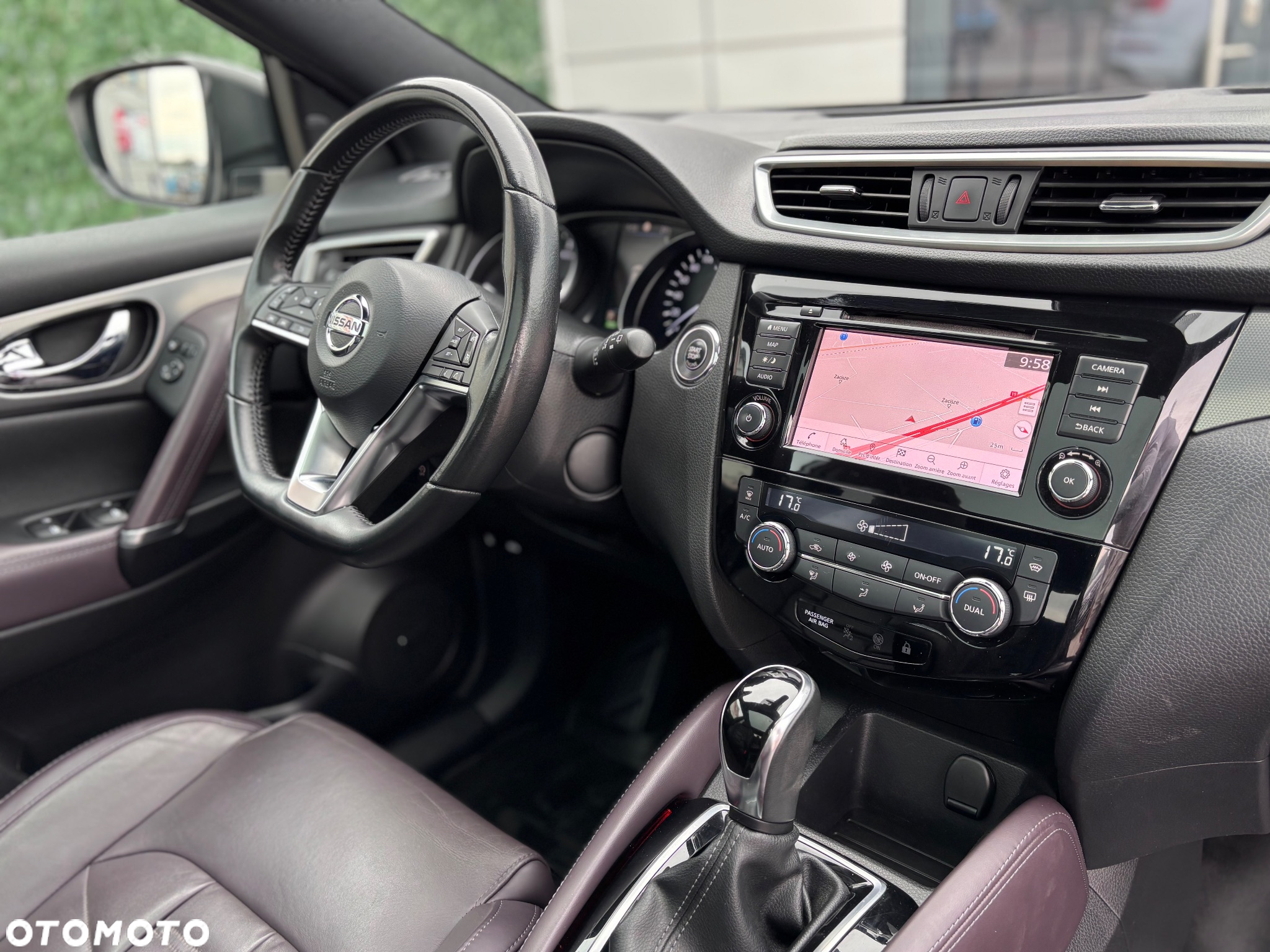 Nissan Qashqai 1.7 dCi 4x4 Tekna+ Xtronic - 11