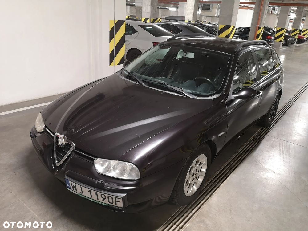 Alfa Romeo 156 2.5 V6 - 1