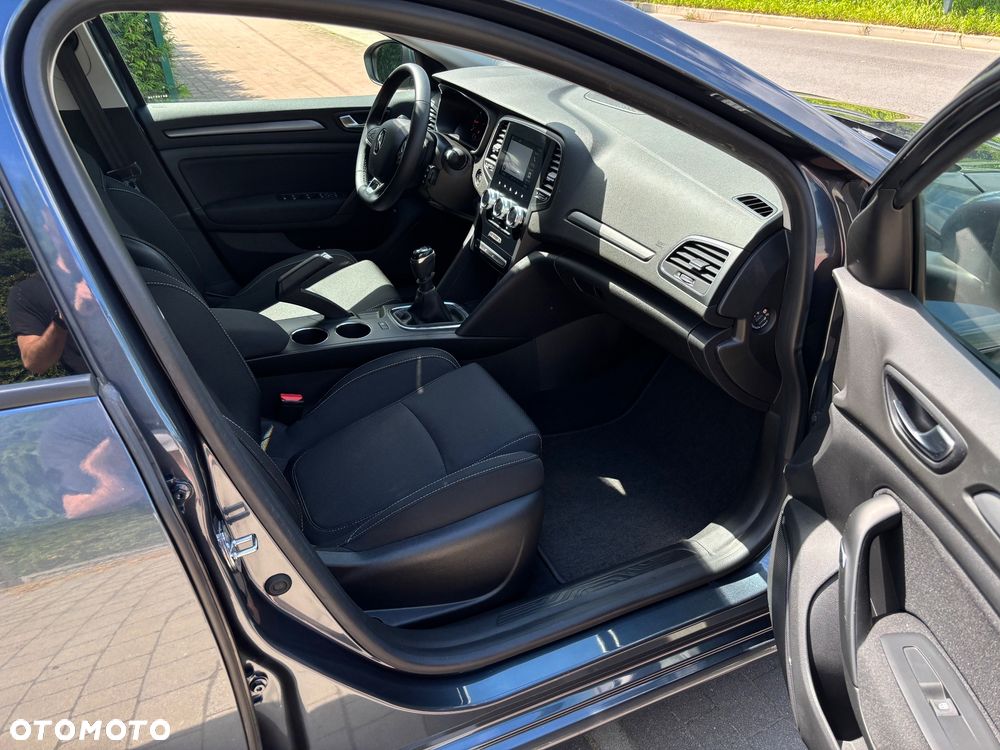 Renault Megane 1.0 TCe Zen - 13