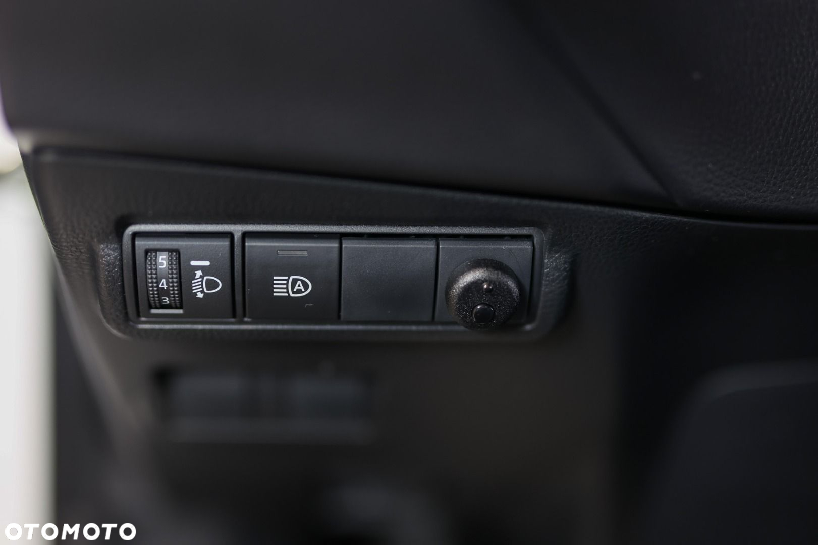 Toyota Corolla Cross - 29