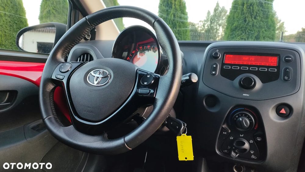 Toyota Aygo x-cite - 12