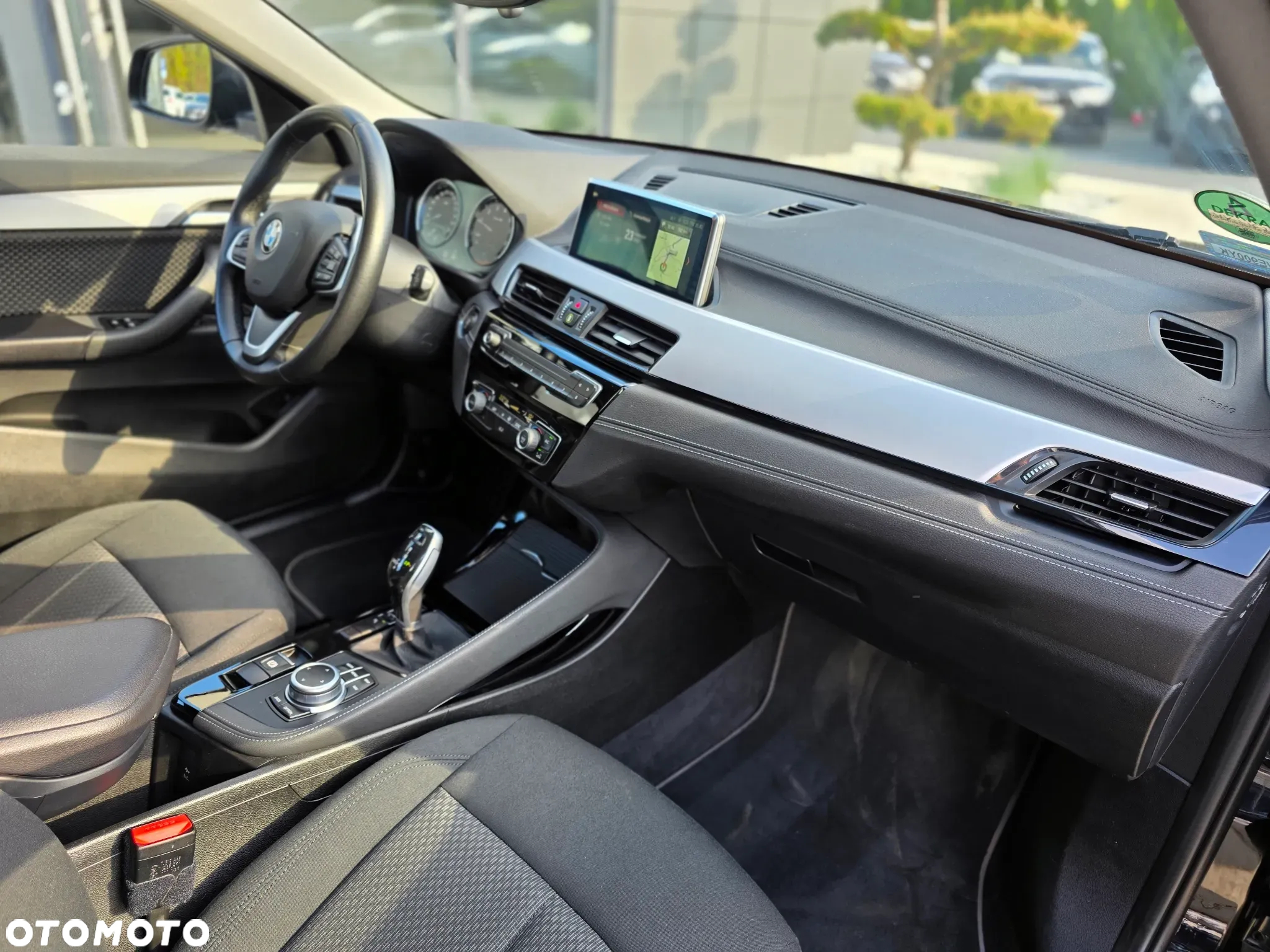 BMW X2 sDrive18i GPF Business Edition - 32