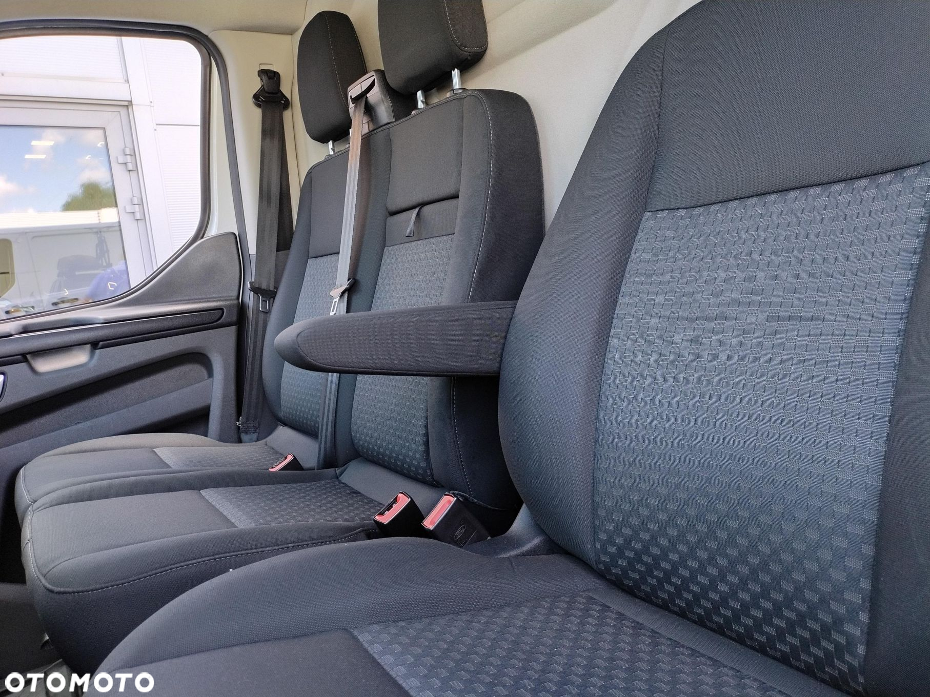 Ford Transit Custom - 23