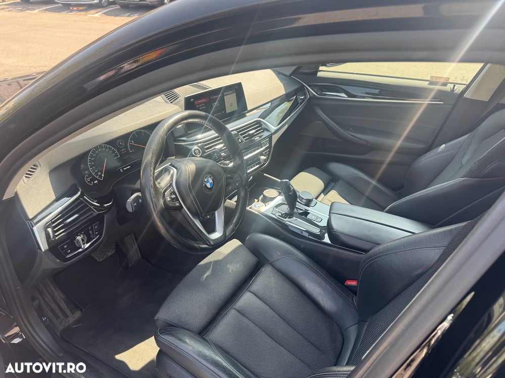 BMW Seria 5 520d xDrive AT - 9