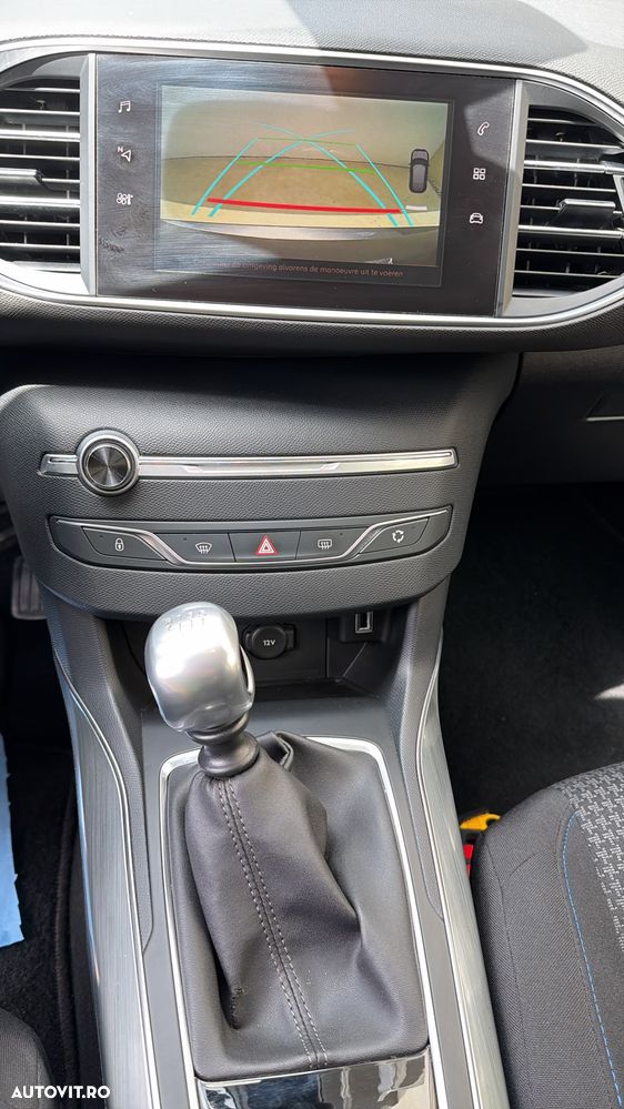 Peugeot 308 PureTech 110 Stop & Start Style - 13