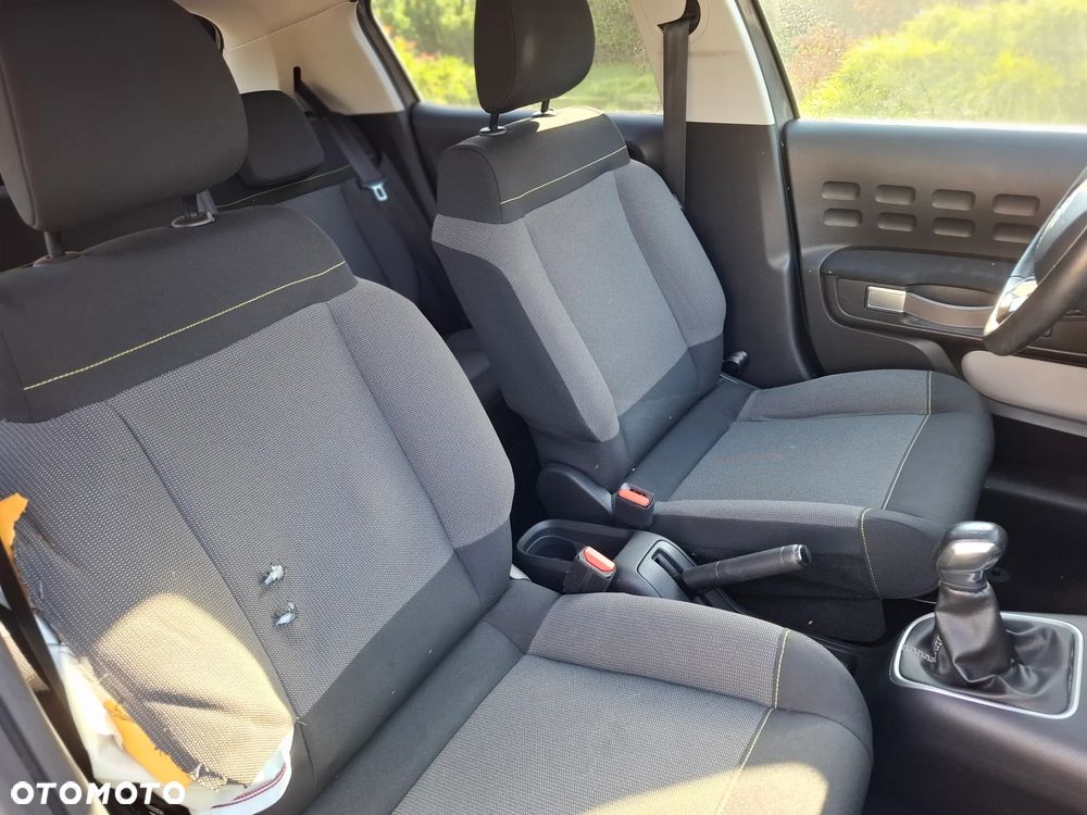 Citroën C3 Pure Tech 82 FEEL - 18