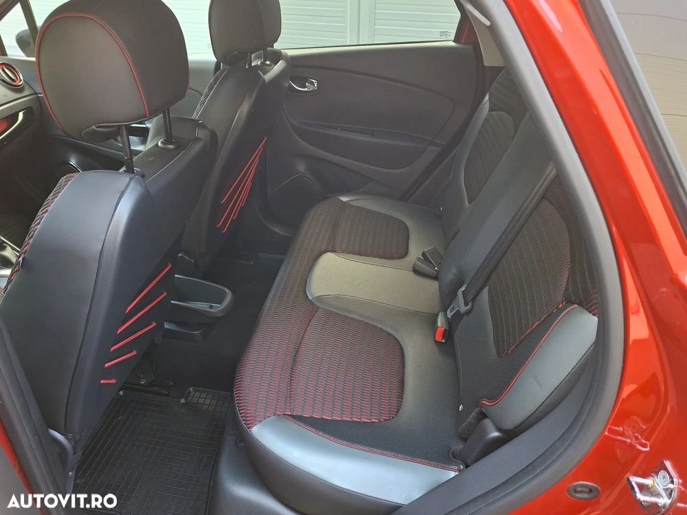 Renault Captur TCe 120 EDC Helly Hansen - 16