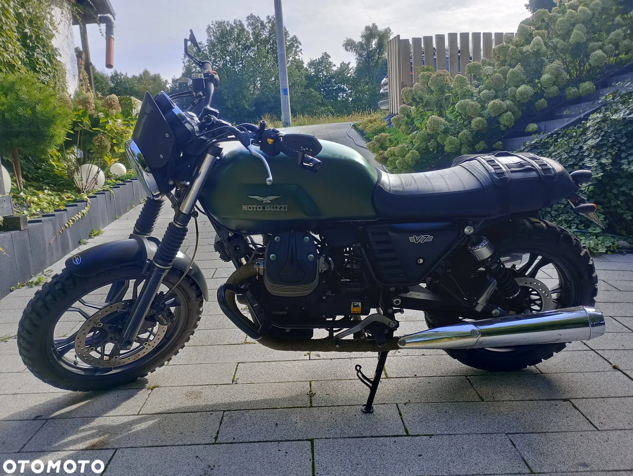 Moto Guzzi V7 - 8
