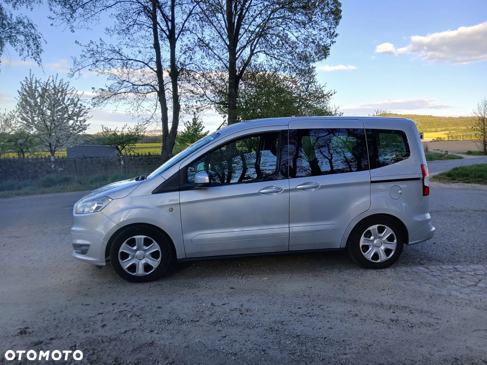 Ford Tourneo Courier 1.0 EcoBoost Titanium - 12