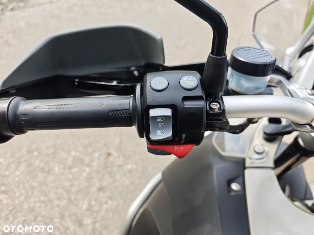 BMW R - 16