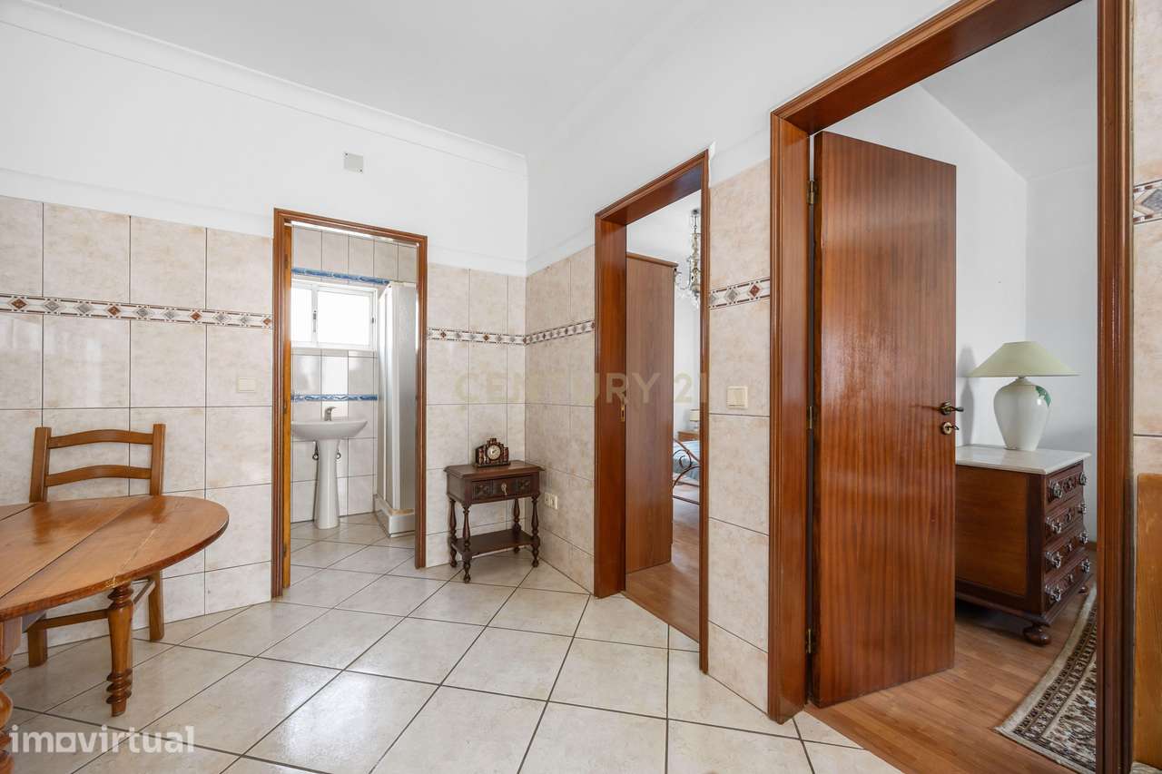 Moradia com 4 Frações T1 Independentes | Excelente Investimento | Pena - Grande imagem: 5/25