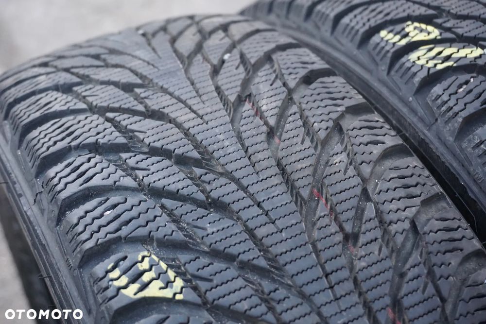 195 60 16 Nokian Hakkapeliitta R2 8mm - 5