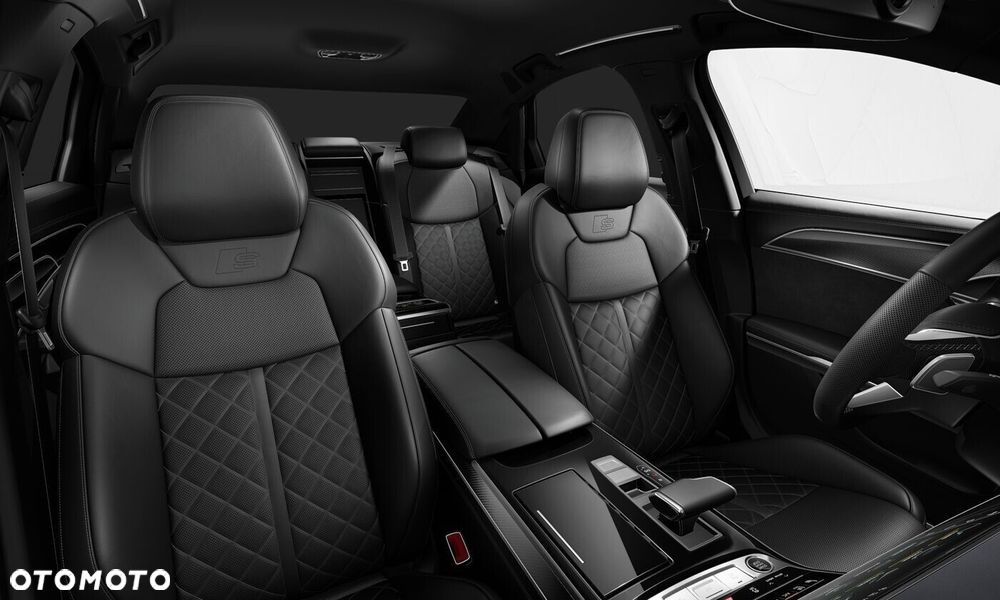 Audi A8 - 3