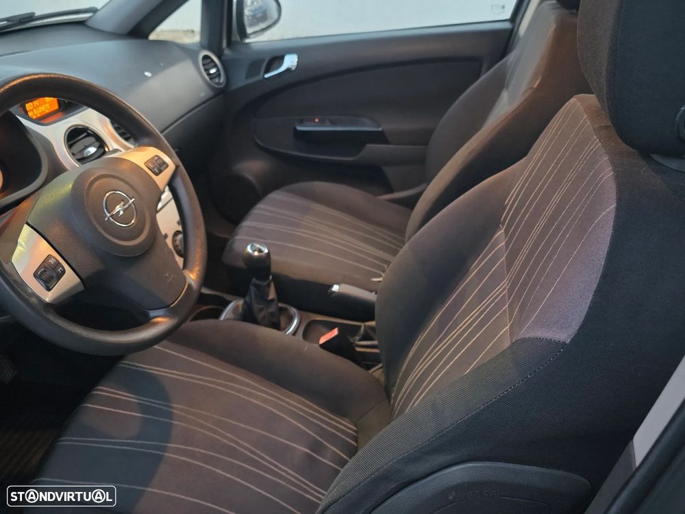 Opel Corsa 1.2 Enjoy - 15
