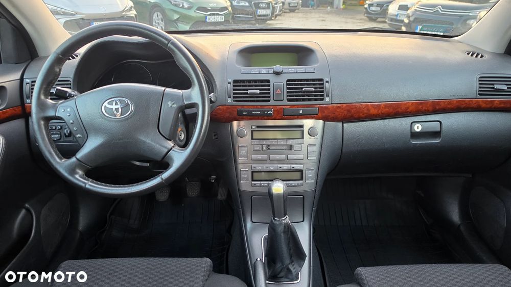 Toyota Avensis 2.0 VVT-i Sol - 7