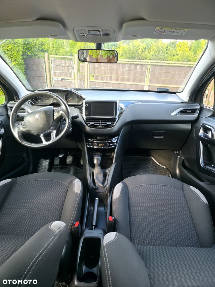 Peugeot 208 1.2 PureTech Style - 7