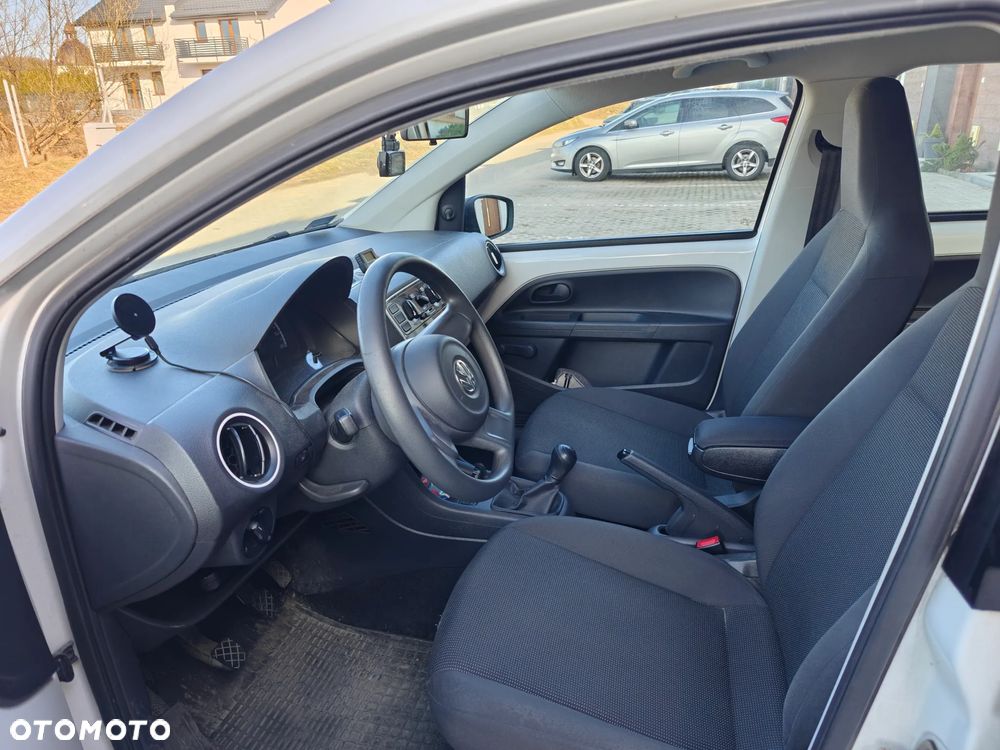 Volkswagen up! - 5