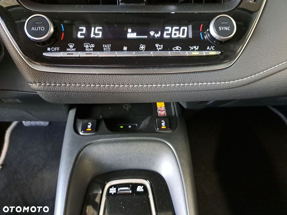 Toyota Corolla 1.8 Hybrid Comfort - 27